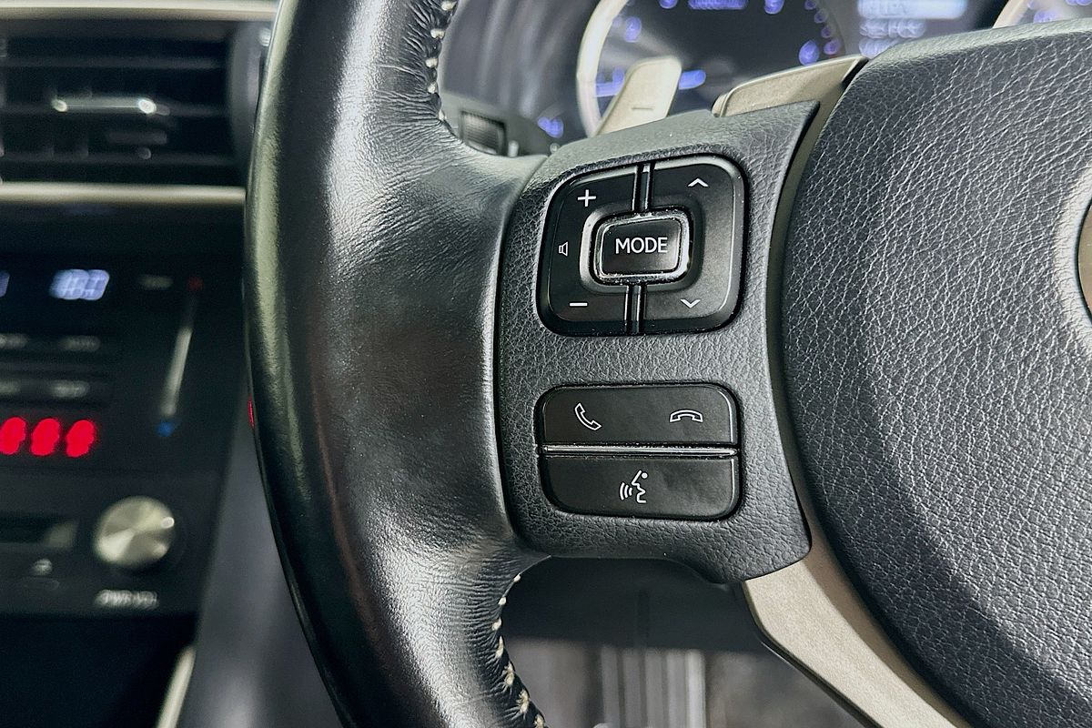 2017 Lexus IS200t LUXURY ASE30R MY17