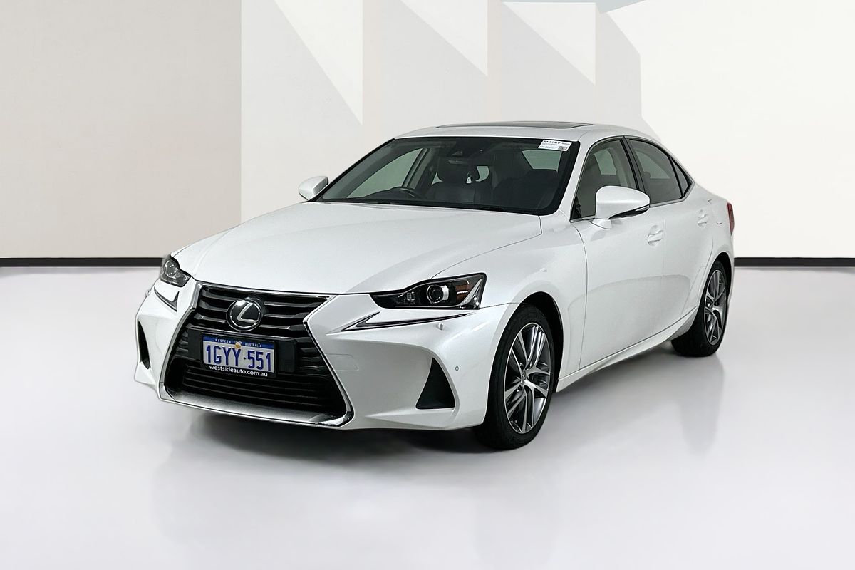 2017 Lexus IS200t LUXURY ASE30R MY17