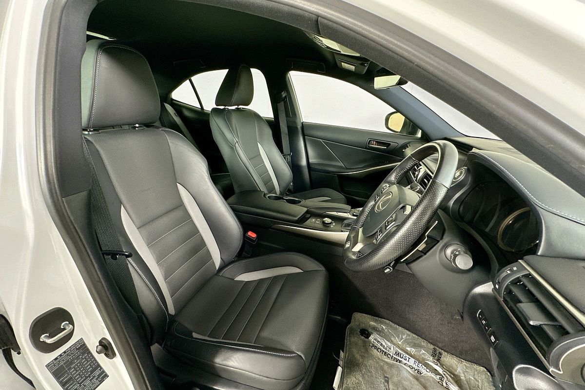 2020 Lexus IS300 F SPORT ASE30R