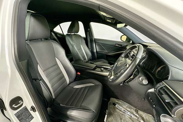 2020 Lexus IS300 F SPORT ASE30R