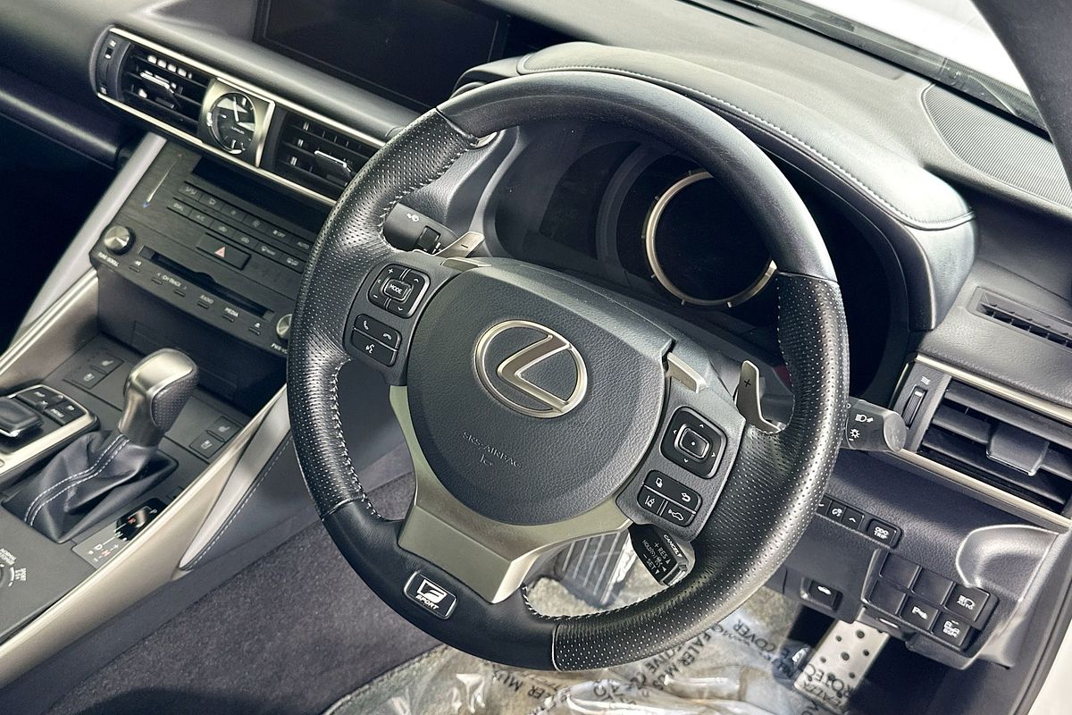 2020 Lexus IS300 F SPORT ASE30R