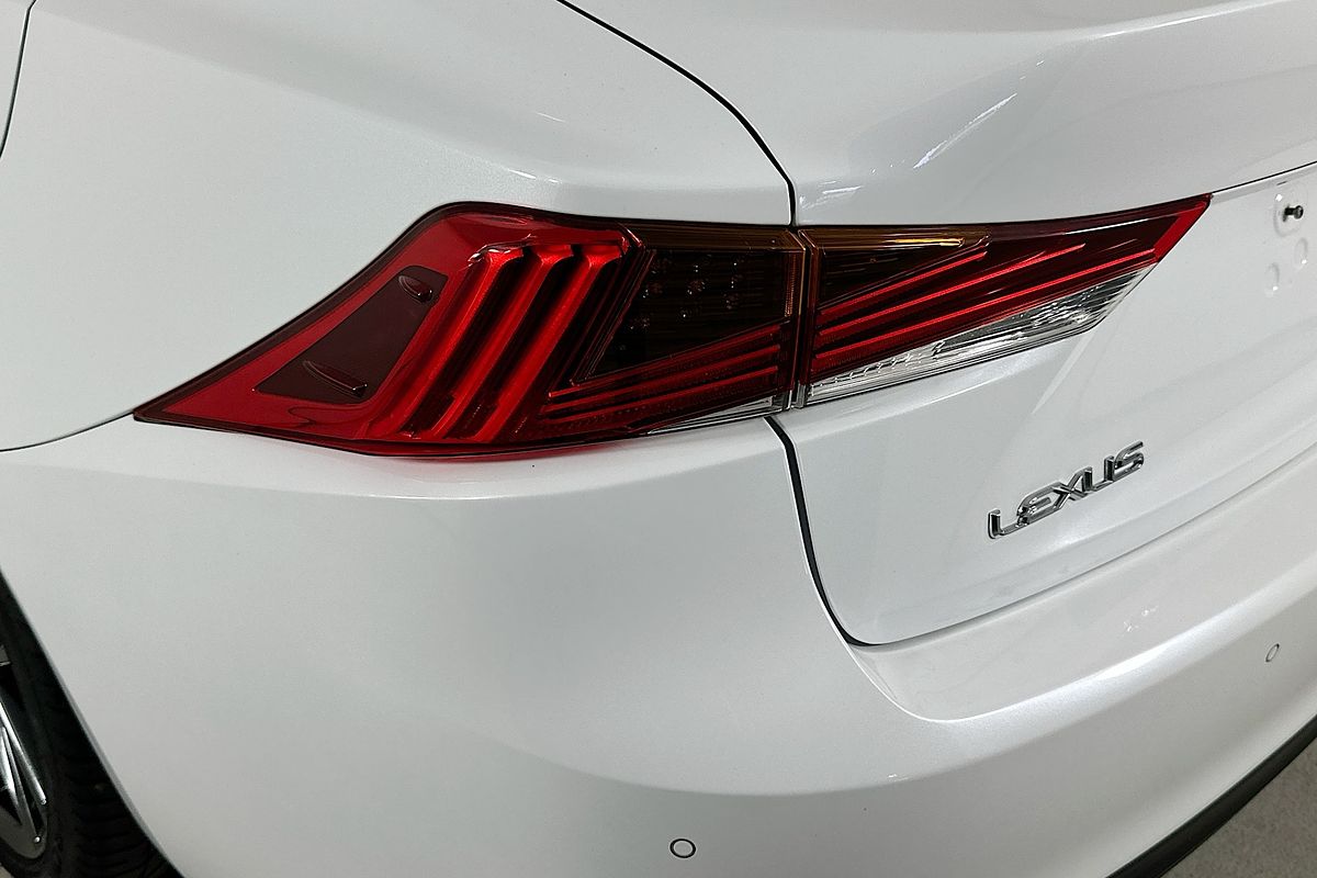 2020 Lexus IS300 F SPORT ASE30R