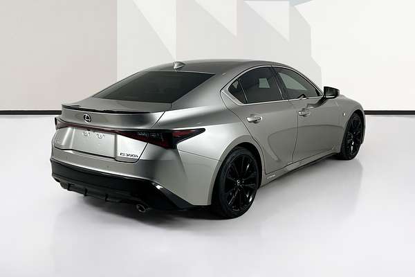 2021 Lexus IS300h F SPORT HYBRID AVE30R FACELIFT BMC