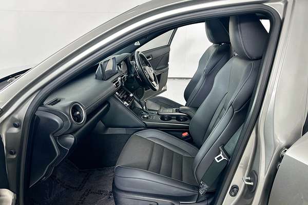 2021 Lexus IS300h F SPORT HYBRID AVE30R FACELIFT BMC