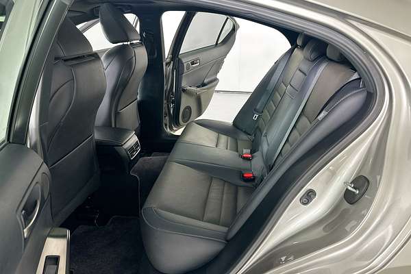 2021 Lexus IS300h F SPORT HYBRID AVE30R FACELIFT BMC