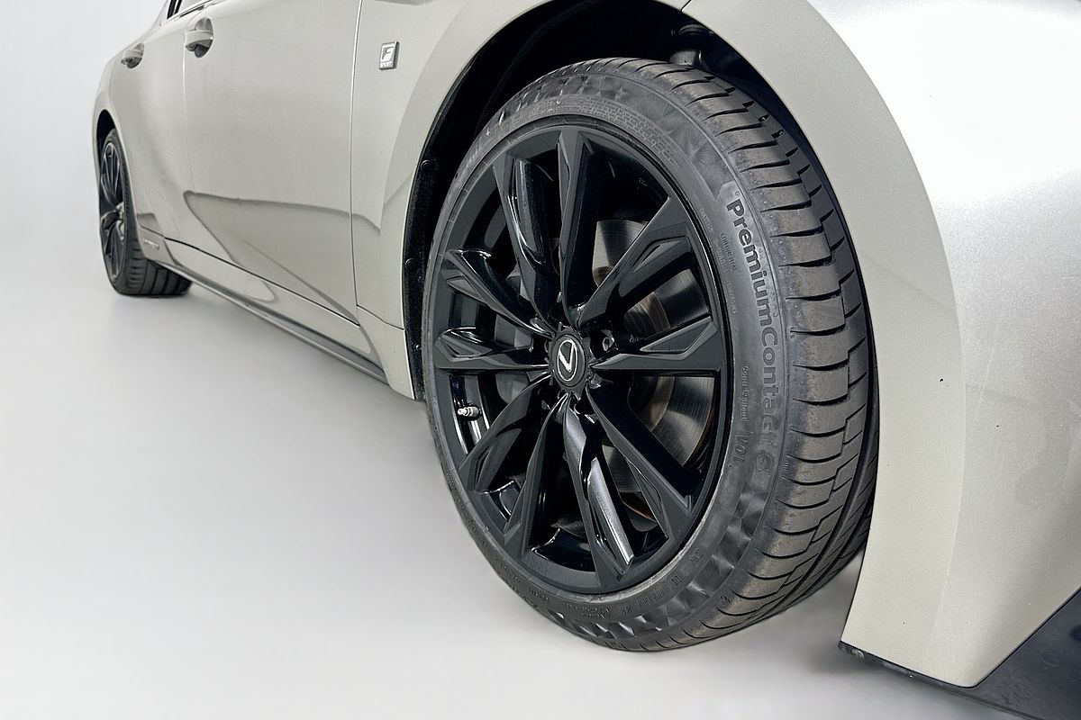 2021 Lexus IS300h F SPORT HYBRID AVE30R FACELIFT BMC