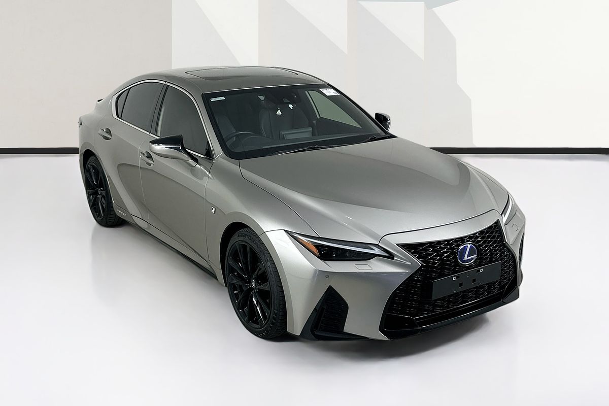 2021 Lexus IS300h F SPORT HYBRID AVE30R FACELIFT BMC