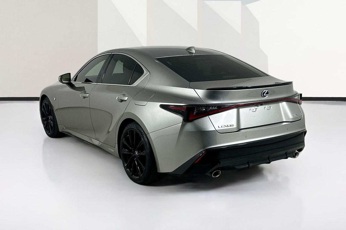 2021 Lexus IS300h F SPORT HYBRID AVE30R FACELIFT BMC