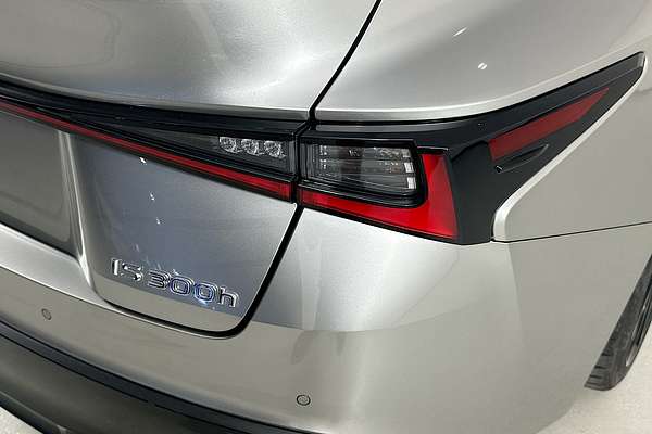 2021 Lexus IS300h F SPORT HYBRID AVE30R FACELIFT BMC