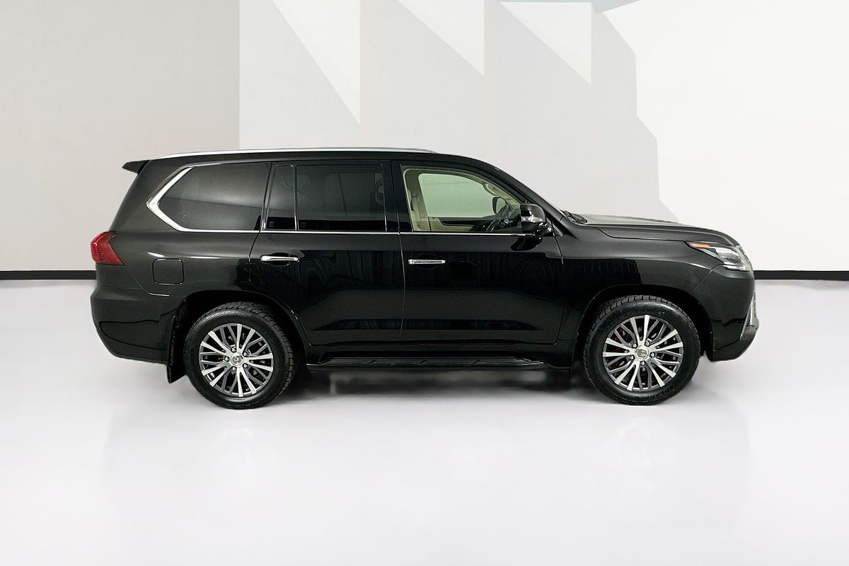 2017 Lexus LX570  URJ201R FACELIFT