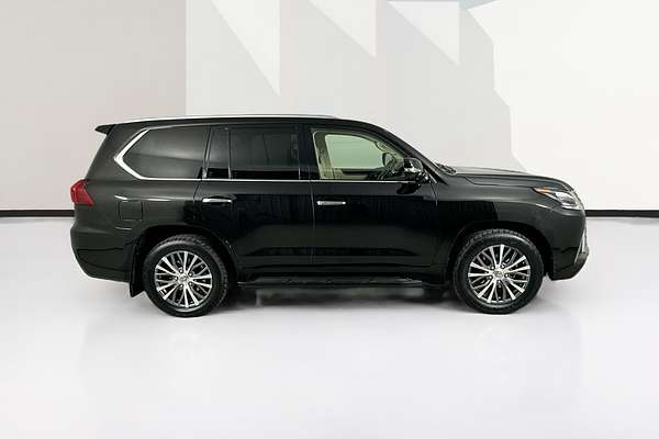 2017 Lexus LX570  URJ201R FACELIFT