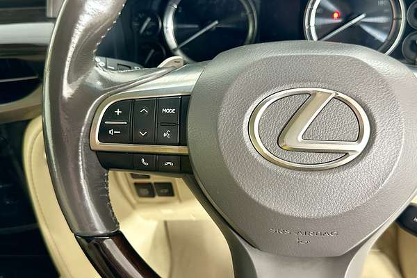 2017 Lexus LX570  URJ201R FACELIFT