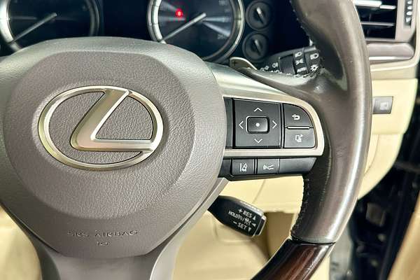 2017 Lexus LX570  URJ201R FACELIFT