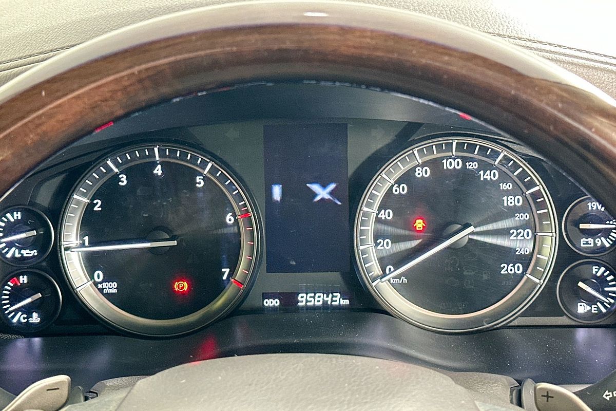 2017 Lexus LX570  URJ201R FACELIFT