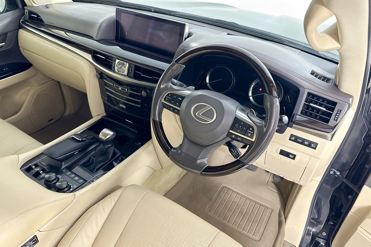 2017 Lexus LX570  URJ201R FACELIFT