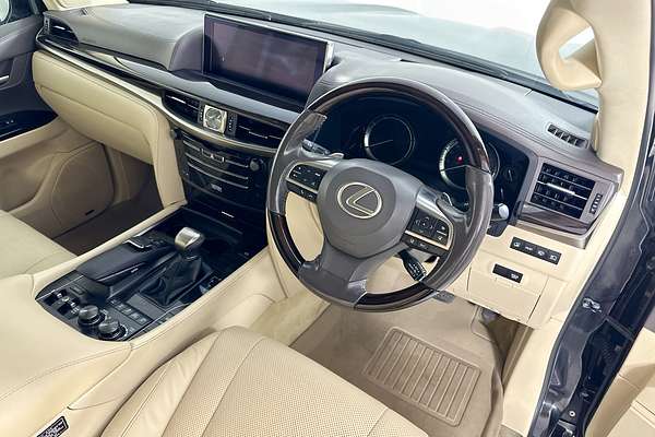 2017 Lexus LX570  URJ201R FACELIFT