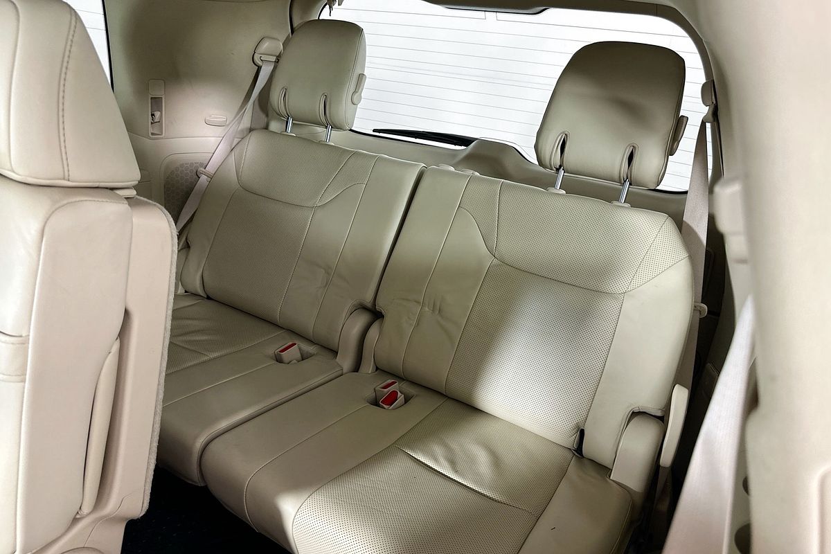 2017 Lexus LX570  URJ201R FACELIFT