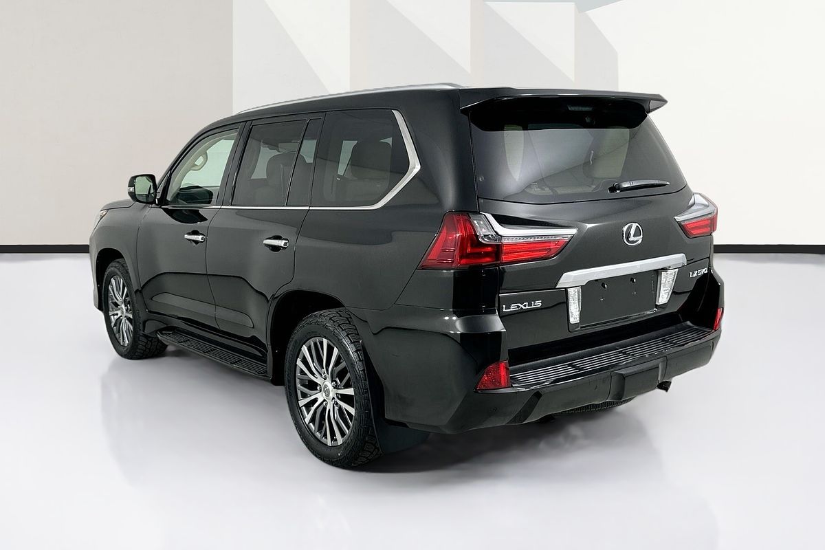 2017 Lexus LX570  URJ201R FACELIFT