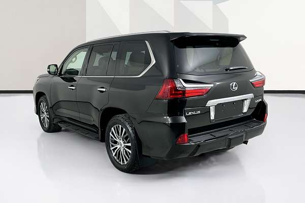 2017 Lexus LX570  URJ201R FACELIFT
