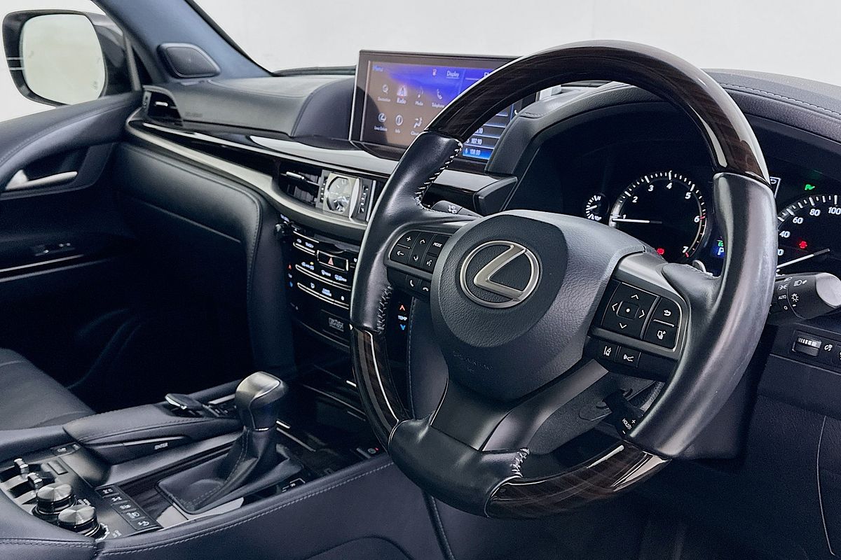 2018 Lexus LX570  URJ201R FACELIFT