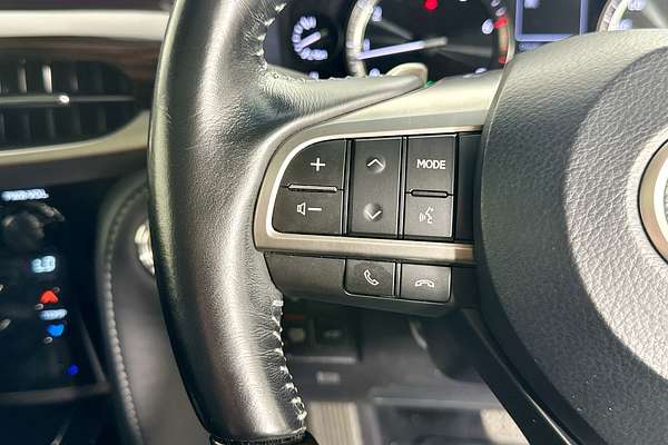 2017 Lexus LX570  URJ201R FACELIFT