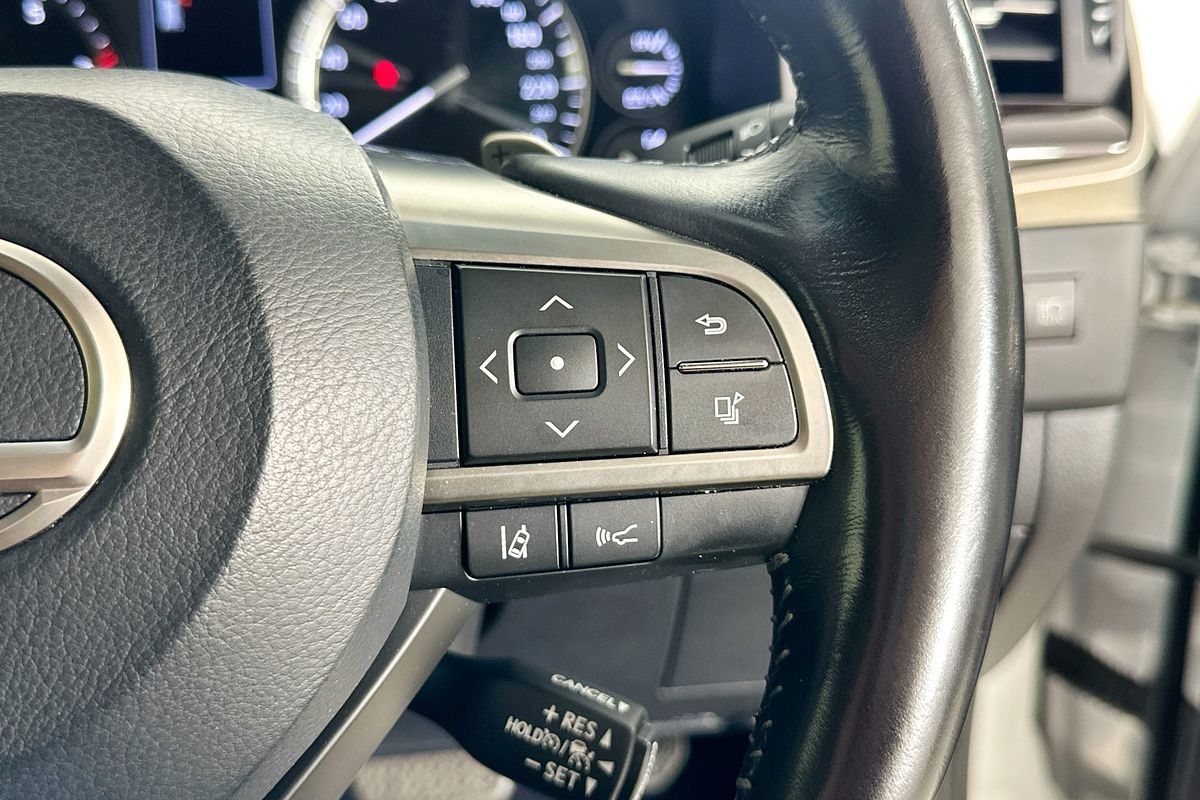 2017 Lexus LX570  URJ201R FACELIFT