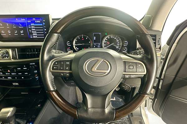2017 Lexus LX570  URJ201R FACELIFT