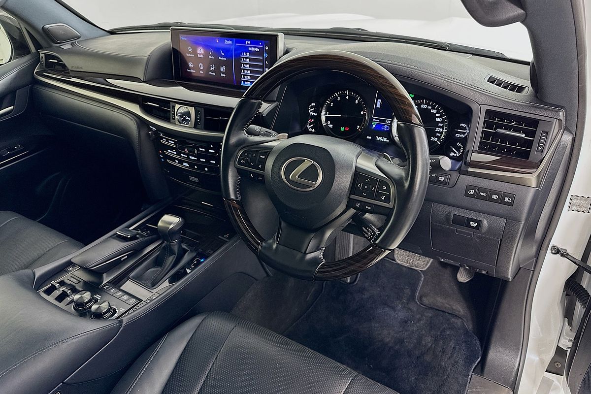 2018 Lexus LX570  URJ201R FACELIFT