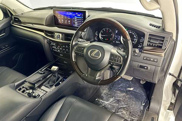 2017 Lexus LX570  URJ201R FACELIFT