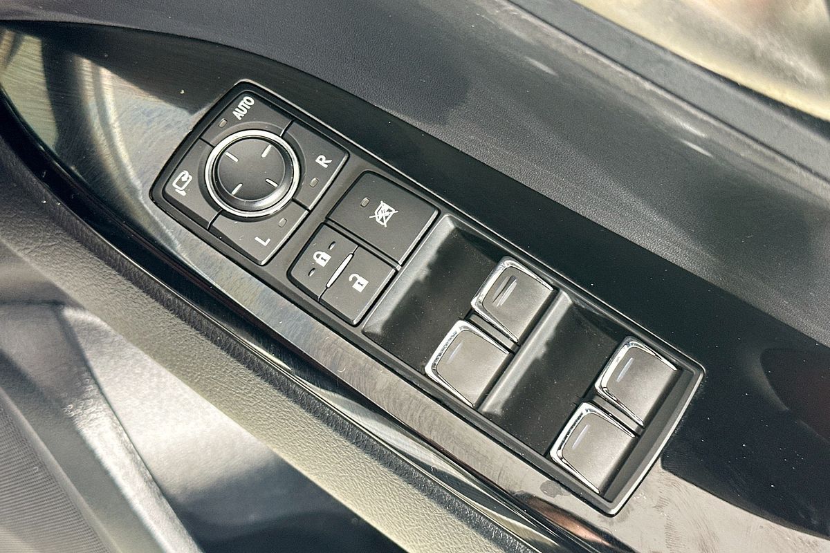 2020 Lexus LX570 S URJ201R