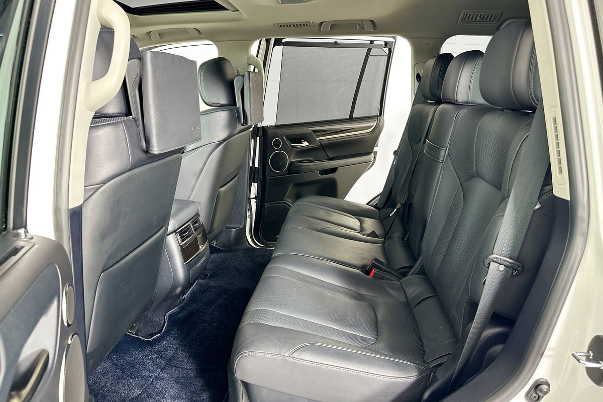 2017 Lexus LX570  URJ201R FACELIFT