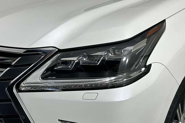 2017 Lexus LX570  URJ201R FACELIFT