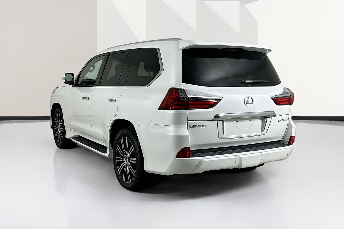 2018 Lexus LX570  URJ201R FACELIFT