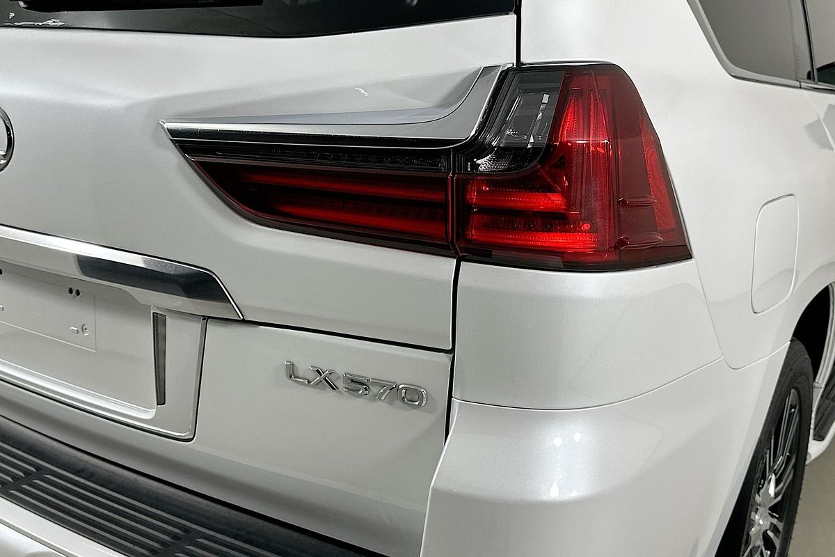 2018 Lexus LX570  URJ201R FACELIFT