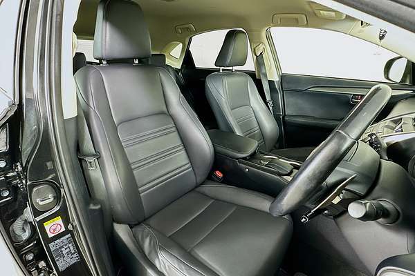 2016 Lexus NX300h LUXURY HYBRID (FWD) AYZ10R