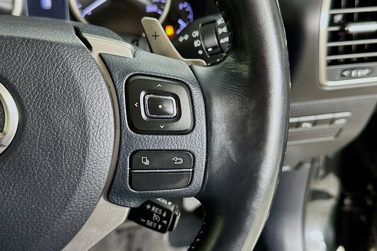 2016 Lexus NX300h LUXURY HYBRID (FWD) AYZ10R