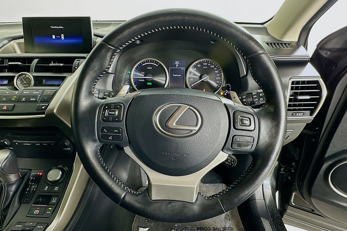 2016 Lexus NX300h LUXURY HYBRID (FWD) AYZ10R