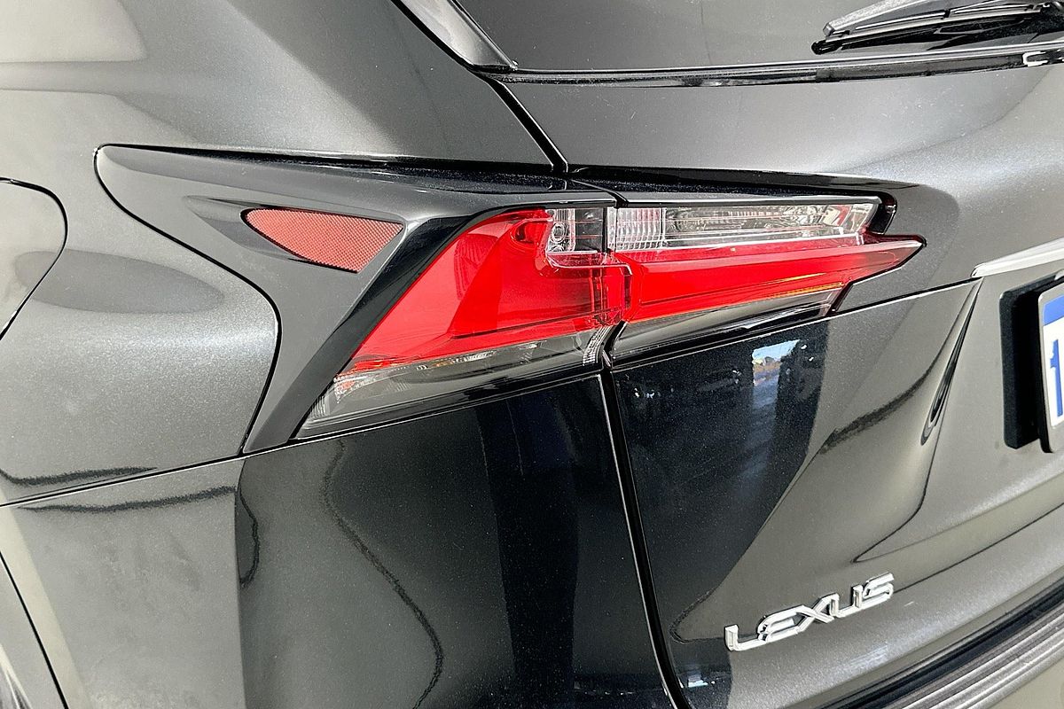 2016 Lexus NX300h LUXURY HYBRID (FWD) AYZ10R