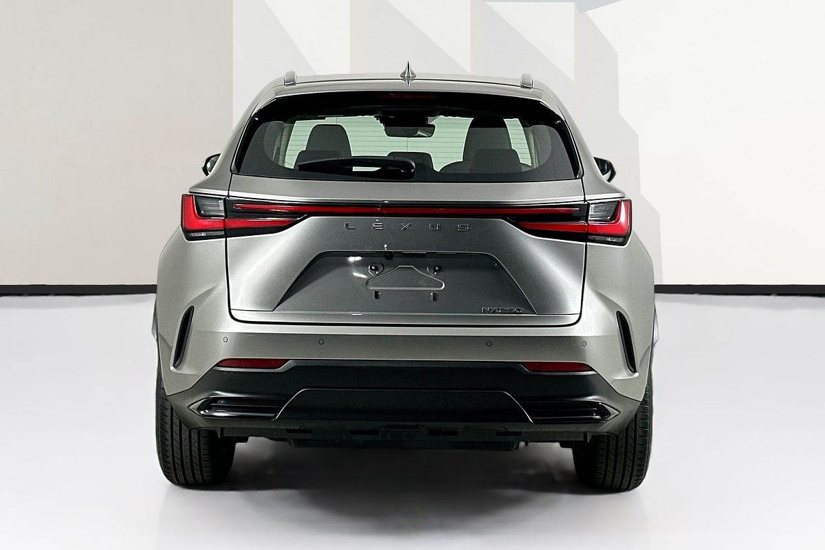 2022 Lexus NX250 2WD + ENHANCEMENT PACK AAZA20R