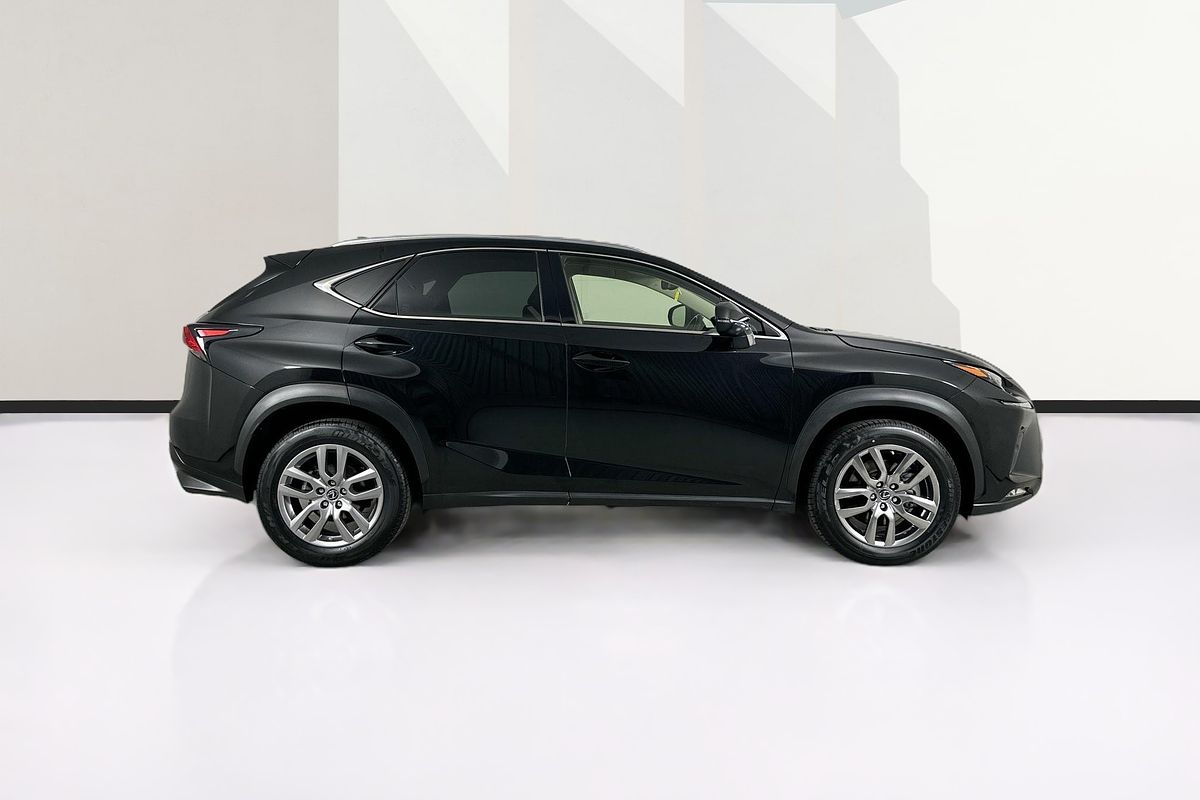 2019 Lexus NX300 LUXURY (FWD) AGZ10R