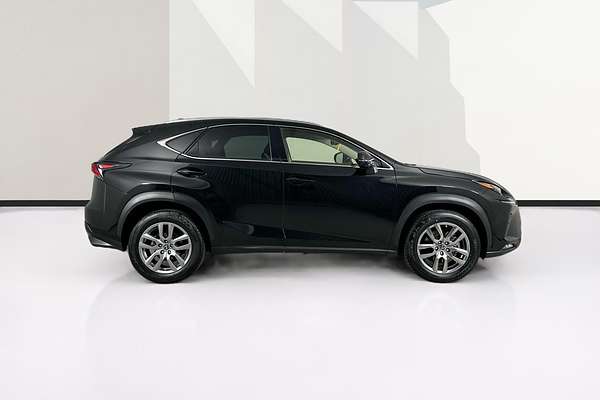 2019 Lexus NX300 LUXURY (FWD) AGZ10R