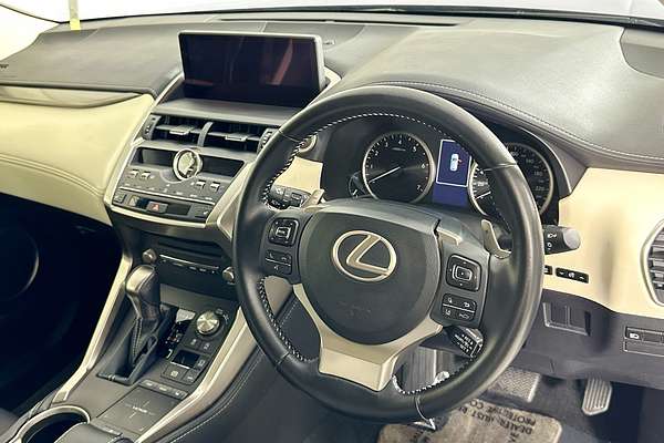 2019 Lexus NX300 LUXURY (FWD) AGZ10R