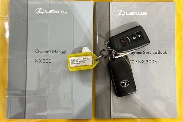 2019 Lexus NX300 LUXURY (FWD) AGZ10R