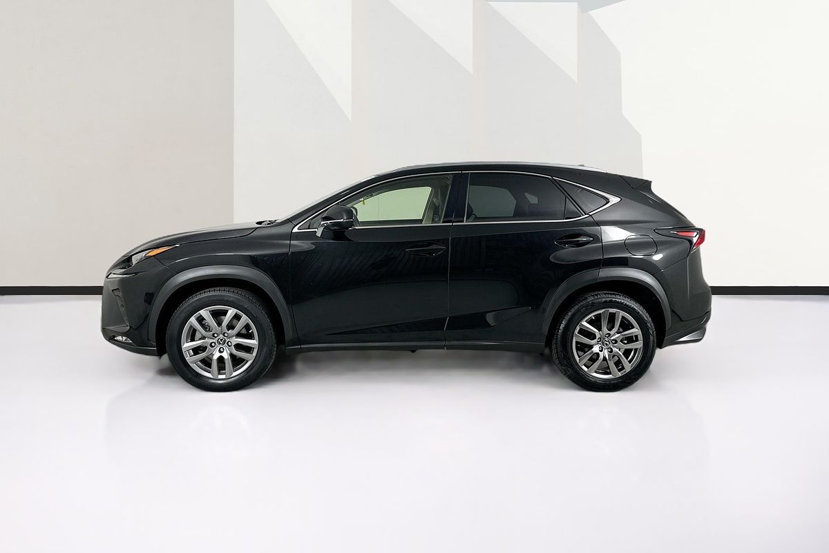 2019 Lexus NX300 LUXURY (FWD) AGZ10R