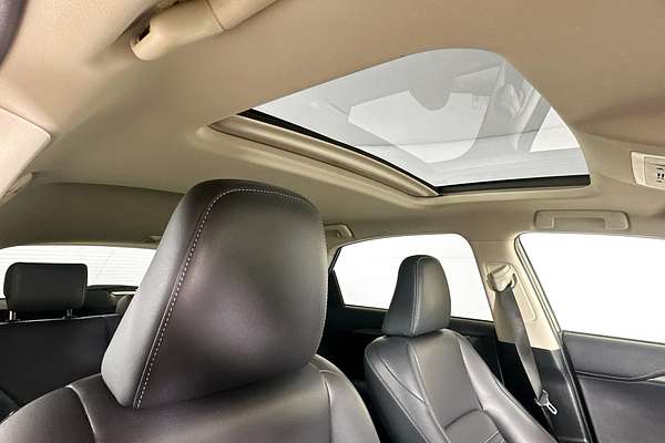 2014 Lexus NX300h LUXURY HYBRID (FWD) AYZ10R