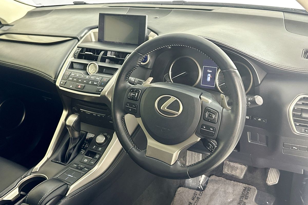 2014 Lexus NX300h LUXURY HYBRID (FWD) AYZ10R