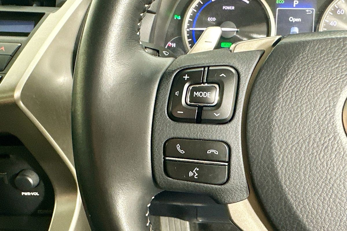2014 Lexus NX300h LUXURY HYBRID (FWD) AYZ10R