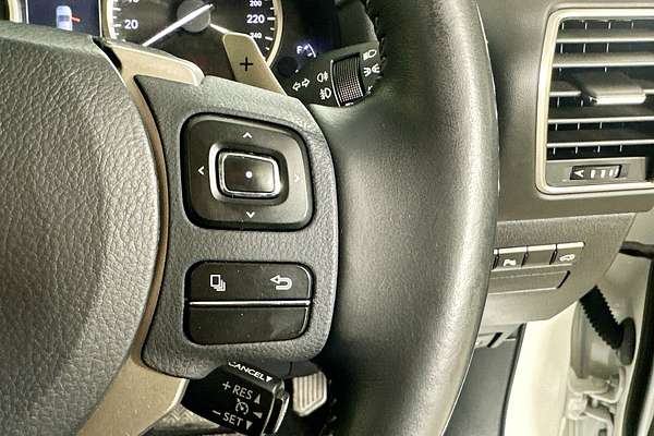 2014 Lexus NX300h LUXURY HYBRID (FWD) AYZ10R
