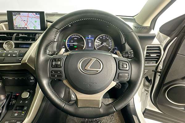 2014 Lexus NX300h LUXURY HYBRID (FWD) AYZ10R