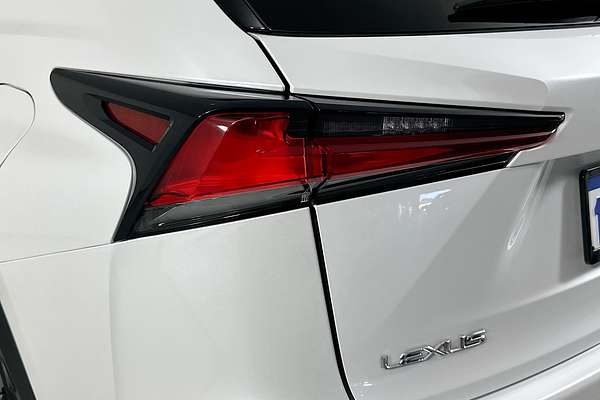 2020 Lexus NX300h LUXURY HYBRID (FWD) AYZ10R
